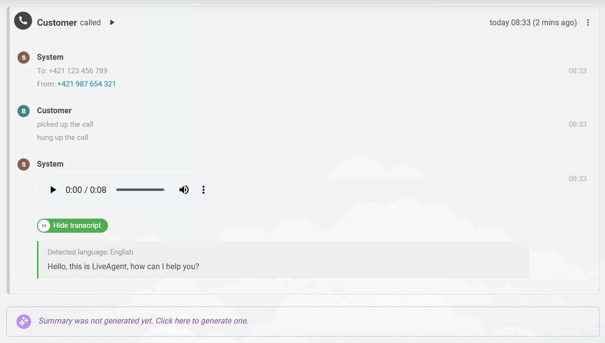 Transcrierea apelurilor LiveAgent: cronologia tichetului care arată o înregistrare a unui apel cu transcrierea acestuia sub player-ul audio
