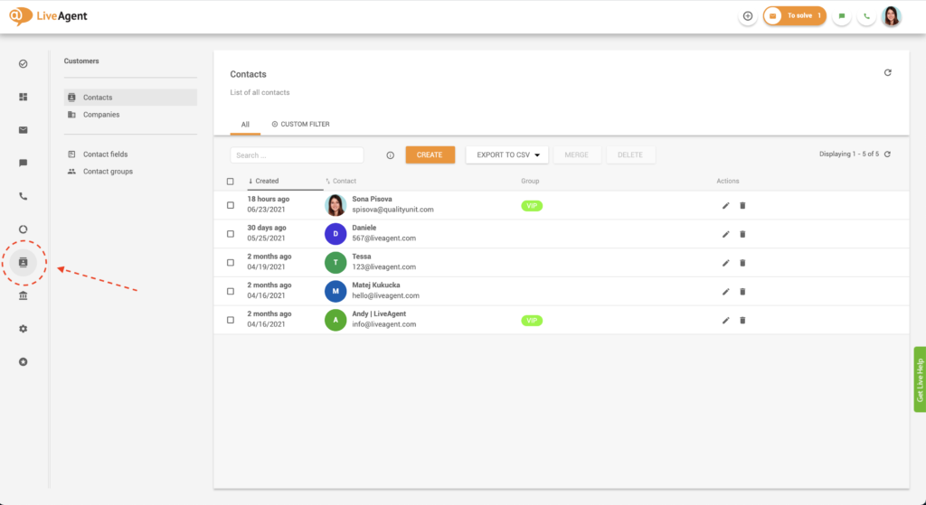 Găsirea contactelor în LiveAgent