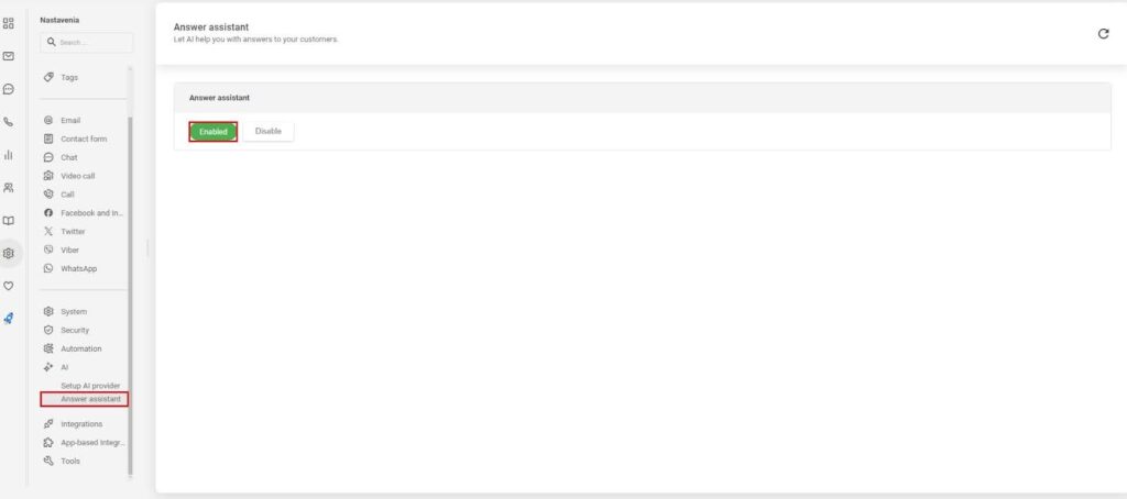 Imagine care arată cum să activați asistentul de răspuns în LiveAgent