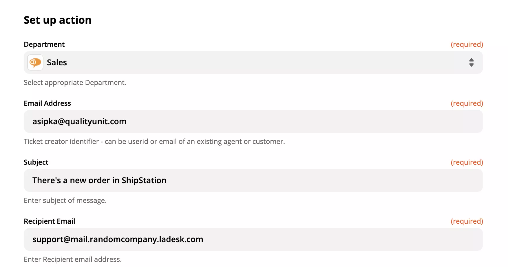 Configurarea acțiunii LiveAgent