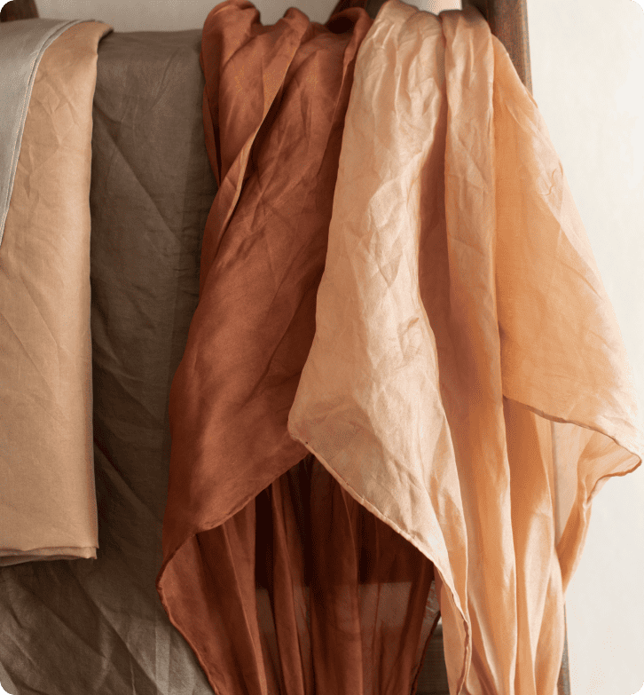 Cum gestionează Contrado 8.000 de ticheți lunar cu LiveAgent